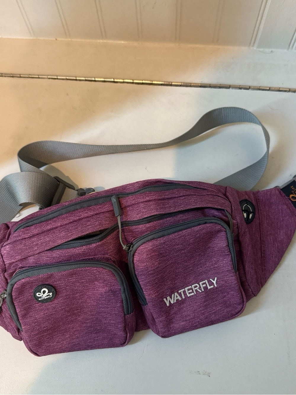 Waterfly Purple Lightweight Water Resistant Shoulder  Fanny Pack Hiking Skiing